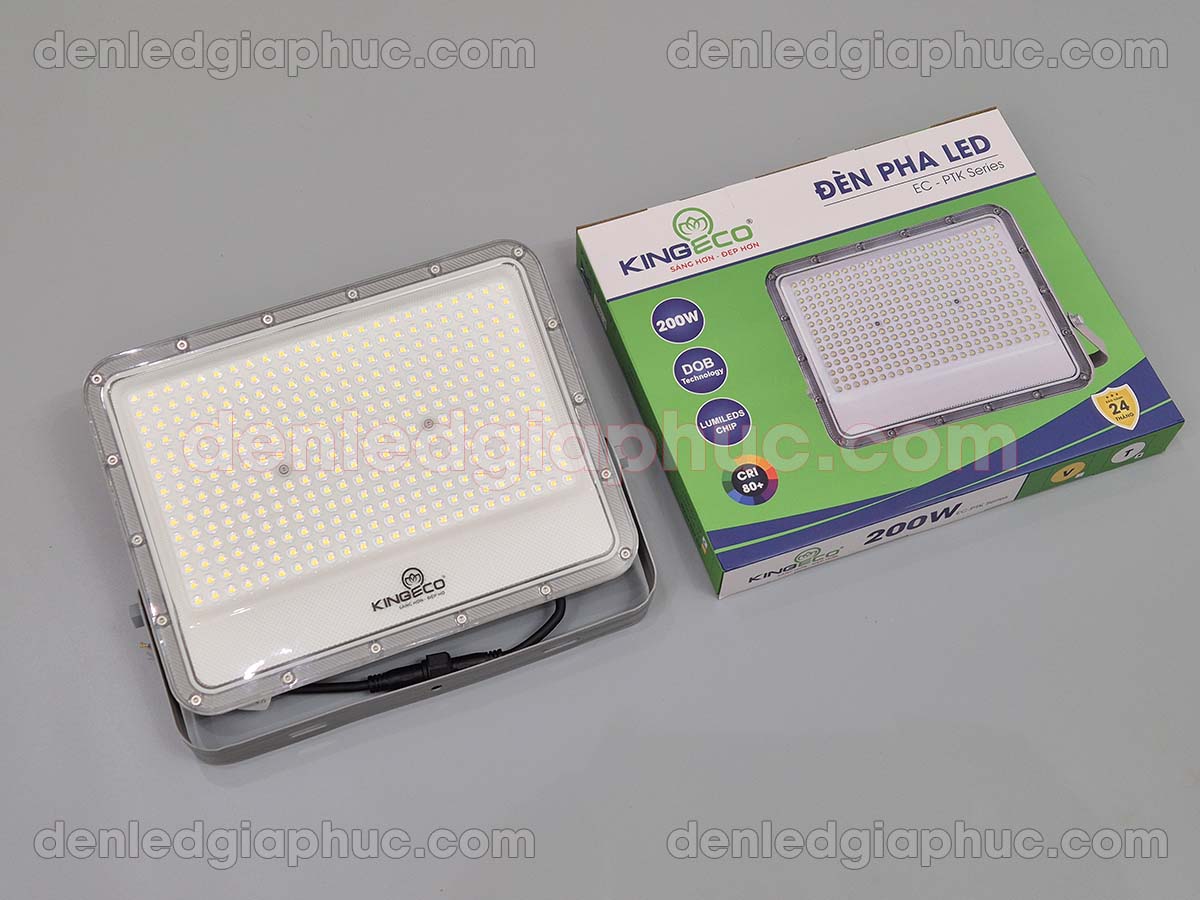 Hình ảnh đèn pha 200w sân pickleball Hình ảnh đèn pha 200w sân pickleball