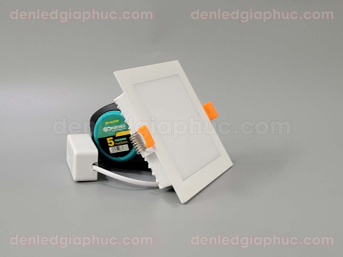 Hình ảnh đèn vuông 18w Hình ảnh đèn vuông 18w
