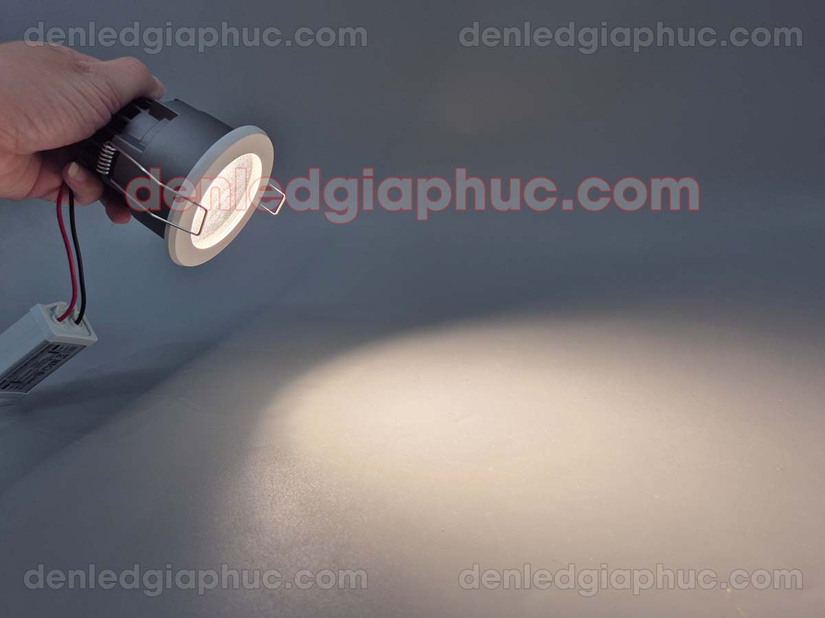 Hình ảnh đèn âm trần spotlight chống nước 18w